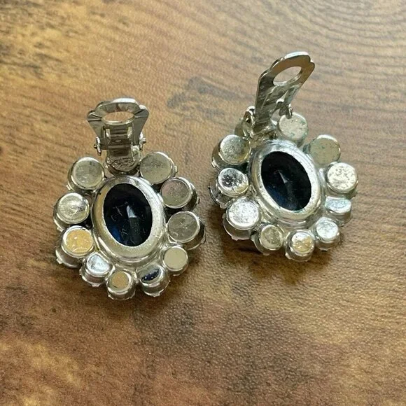 Vintage 1950s Blue Rhinestone Earrings Clip On Bridal Statement Costume Jewelry - Picture 9 of 15